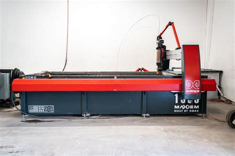 omax maxiem waterjet